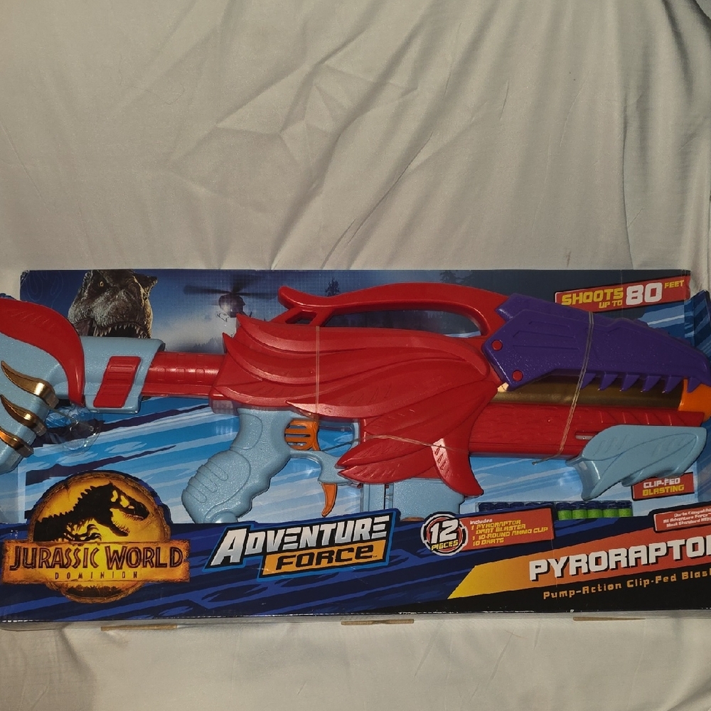 Jurassic World PyroRaptor Pump Actio Clip Fed Blaster